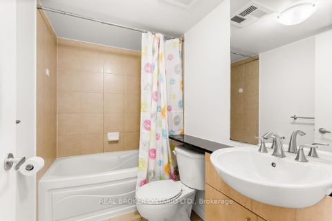 Photo 14 at 709 - 361 Front Street W, Waterfront Communities C1, Toronto