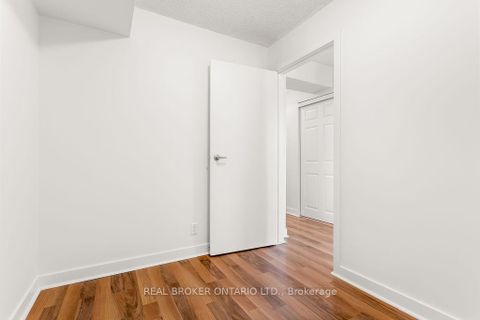 Photo 15 at 709 - 361 Front Street W, Waterfront Communities C1, Toronto