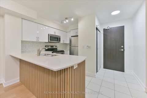 Photo 7 at 206 - 73 King William Crescent, Langstaff, Richmond Hill