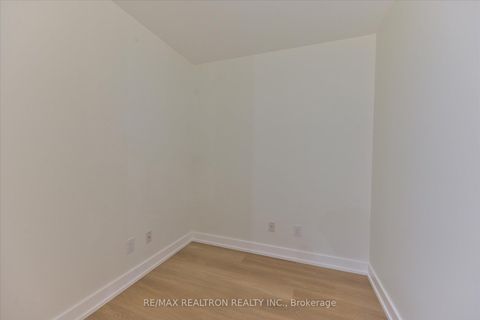 Photo 14 at 206 - 73 King William Crescent, Langstaff, Richmond Hill