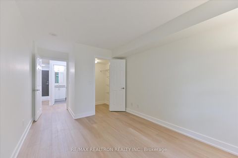 Photo 15 at 206 - 73 King William Crescent, Langstaff, Richmond Hill