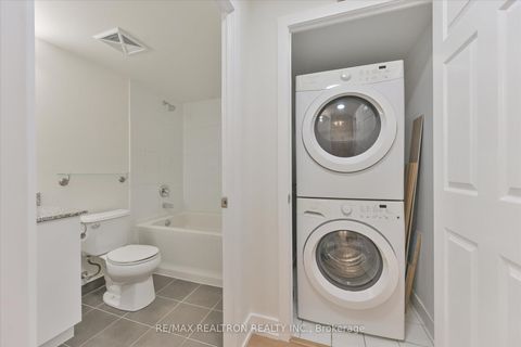 Photo 20 at 206 - 73 King William Crescent, Langstaff, Richmond Hill