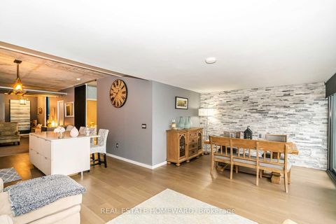 Photo 10 at 1104 - 170 Bayview Avenue, Waterfront Communities C8, Toronto