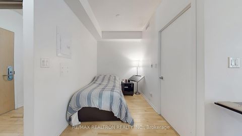 Photo 24 at 1202 - 55 Bremner Boulevard, Waterfront Communities C1, Toronto