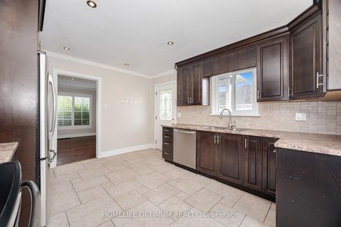 Photo 13 at 128 Eagle Street, Central Newmarket, Newmarket