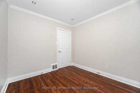 Photo 20 at 128 Eagle Street, Central Newmarket, Newmarket Photo 20 at 128 Eagle Street, Central Newmarket, Newmarket