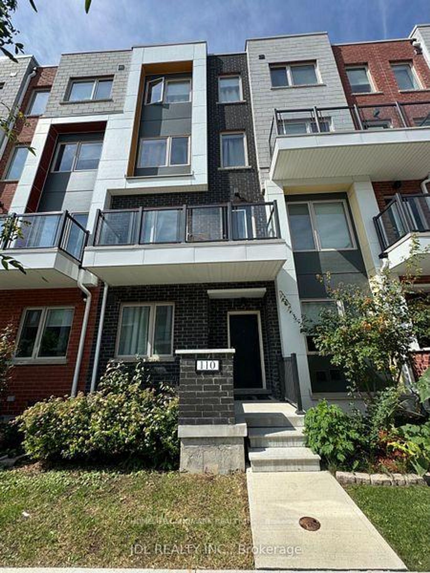 110 William Duncan Road, CFB, Toronto 