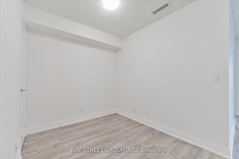 Photo 13 at 306 - 372 Highway 7, Doncrest, Richmond Hill