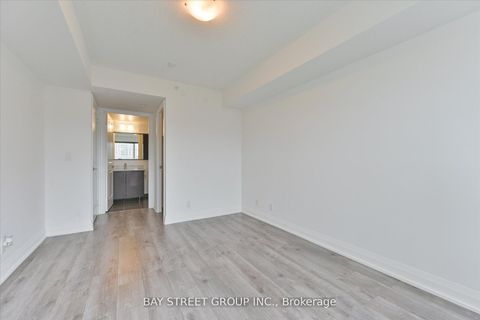 Photo 17 at 306 - 372 Highway 7, Doncrest, Richmond Hill