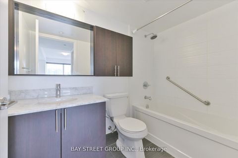 Photo 19 at 306 - 372 Highway 7, Doncrest, Richmond Hill