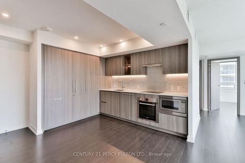 Photo 2 at 1811 - 19 Bathurst Street, Waterfront Communities C1, Toronto