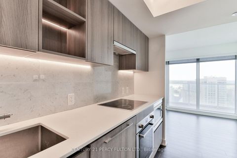 Photo 4 at 1811 - 19 Bathurst Street, Waterfront Communities C1, Toronto