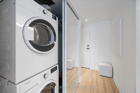Photo 12 at 606 - 319 Jarvis Street, Moss Park, Toronto