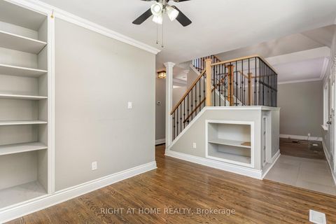 Photo 3 at 45 Yorkview Drive S, Willowdale West, Toronto