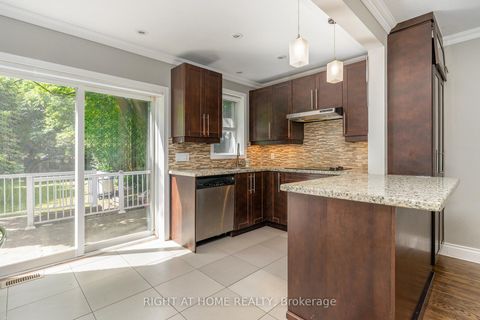 Photo 8 at 45 Yorkview Drive S, Willowdale West, Toronto