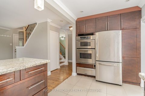 Photo 10 at 45 Yorkview Drive S, Willowdale West, Toronto
