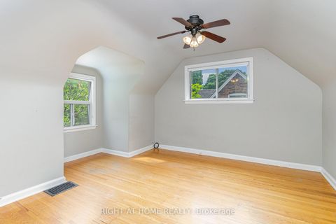 Photo 14 at 45 Yorkview Drive S, Willowdale West, Toronto