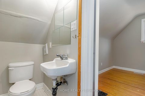 Photo 17 at 45 Yorkview Drive S, Willowdale West, Toronto