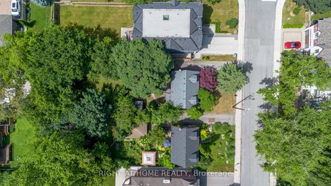 Photo 26 at 45 Yorkview Drive S, Willowdale West, Toronto