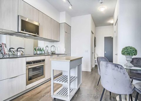 Photo 1 at 1508 - 609 Avenue Road, St. Clair, Toronto