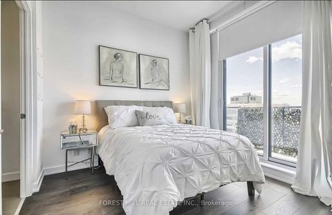 Photo 4 at 1508 - 609 Avenue Road, St. Clair, Toronto