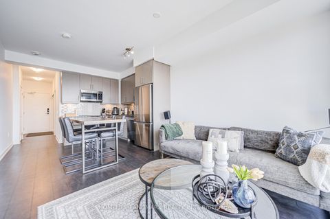Photo 11 at 2709 - 105 Oneida Crescent, Langstaff, Richmond Hill