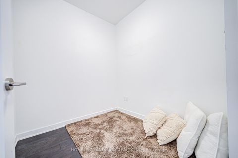 Photo 16 at 2709 - 105 Oneida Crescent, Langstaff, Richmond Hill