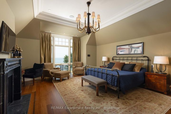 Photo 19 at 2054 Lakeshore Road E, FD Ford, Oakville