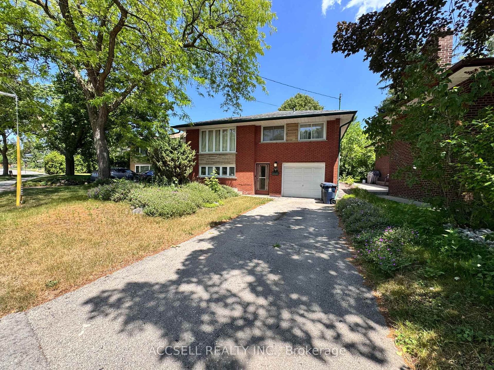99 Bonnyview Drive, Queensway, Toronto 