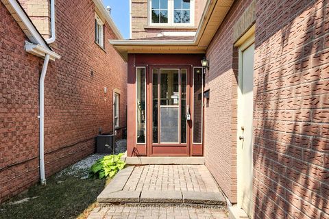 Photo 5 at 6 Audrelane Court, Milliken, Toronto