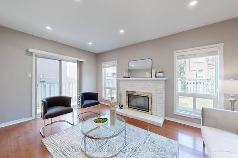 Photo 11 at 6 Audrelane Court, Milliken, Toronto