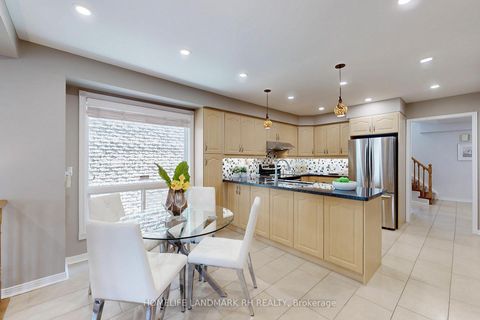 Photo 16 at 6 Audrelane Court, Milliken, Toronto