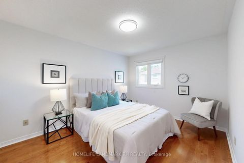 Photo 23 at 6 Audrelane Court, Milliken, Toronto