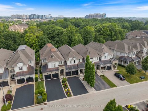 Photo 1 at 3143 Watercliffe Court, BC Bronte Creek, Oakville