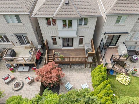 Photo 2 at 3143 Watercliffe Court, BC Bronte Creek, Oakville