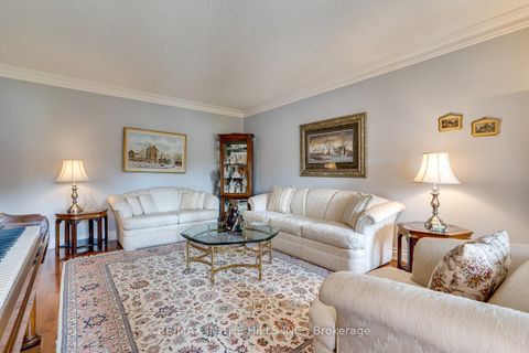 Photo 6 at 275 Triton Avenue, West Woodbridge, Vaughan