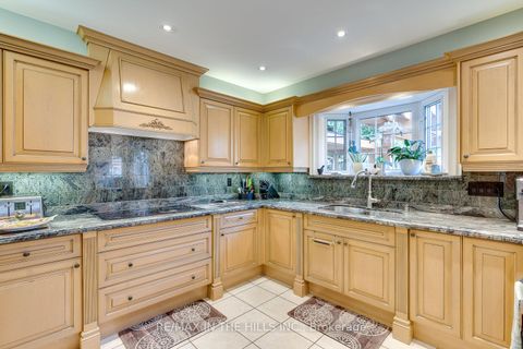 Photo 12 at 275 Triton Avenue, West Woodbridge, Vaughan