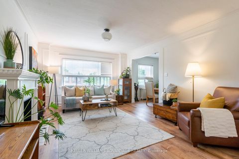 Photo 3 at 18 - 1646 Bathurst Street, Cedarvale, Toronto