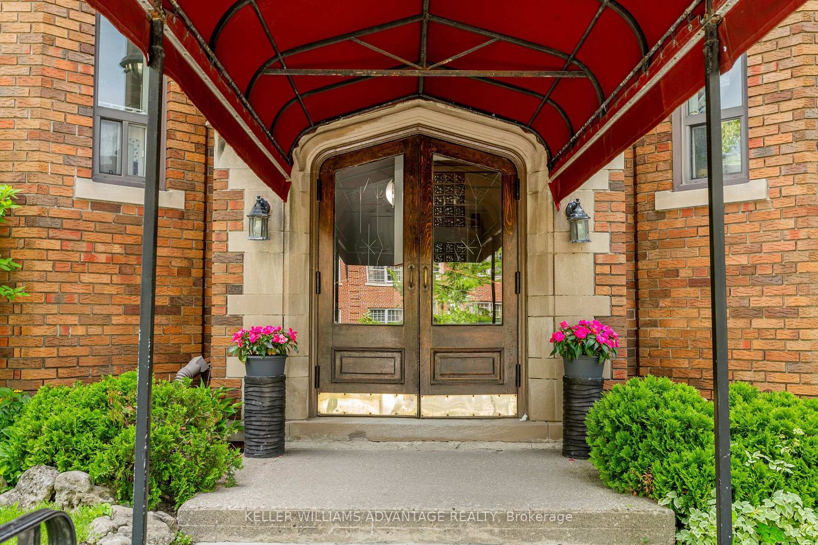 18 - 1646 Bathurst Street, Cedarvale, Toronto 