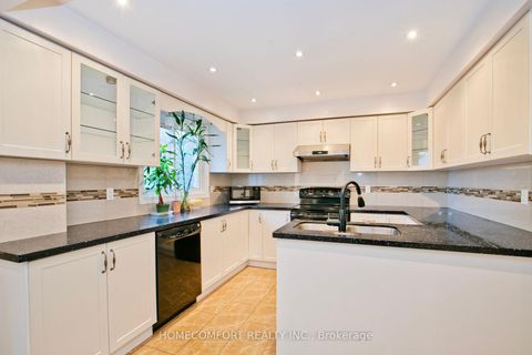 Photo 5 at 658 York Hill Boulevard, Yorkhill, Vaughan