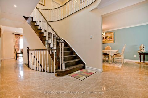 Photo 14 at 658 York Hill Boulevard, Yorkhill, Vaughan
