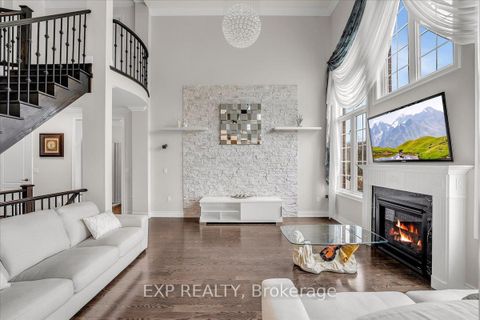 Photo 3 at 29 William Bowes Boulevard, Patterson, Vaughan