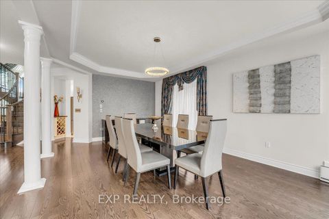 Photo 4 at 29 William Bowes Boulevard, Patterson, Vaughan