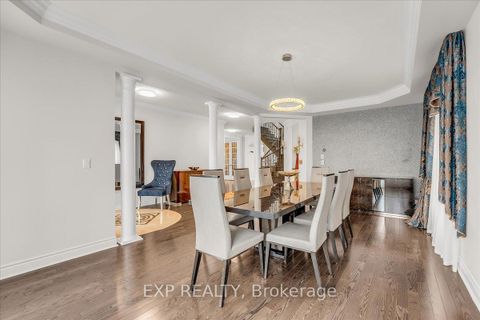 Photo 5 at 29 William Bowes Boulevard, Patterson, Vaughan