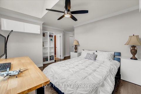 Photo 23 at 29 William Bowes Boulevard, Patterson, Vaughan