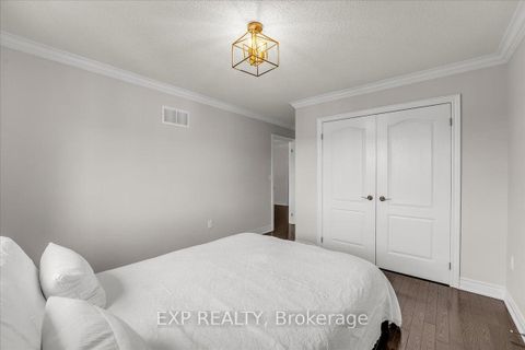 Photo 26 at 29 William Bowes Boulevard, Patterson, Vaughan