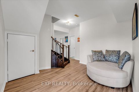 Photo 27 at 29 William Bowes Boulevard, Patterson, Vaughan