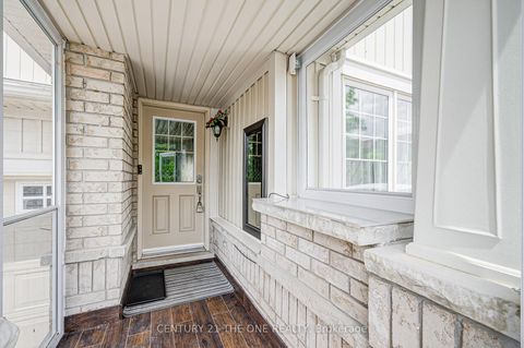 Photo 3 at 52 Stoyell Drive, Jefferson, Richmond Hill