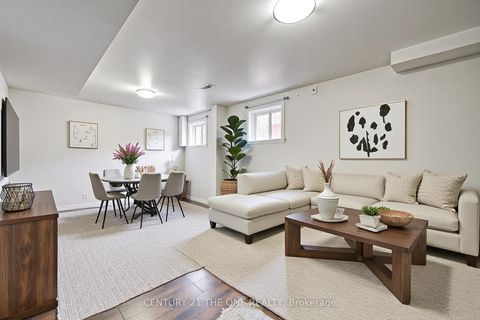 Photo 15 at 52 Stoyell Drive, Jefferson, Richmond Hill