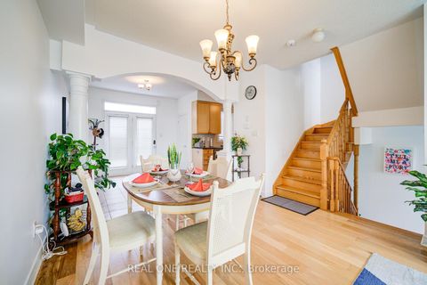 Photo 4 at 87 Zokol Drive, Bayview Northeast, Aurora